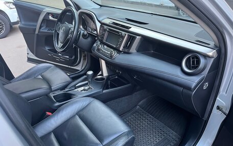 Toyota RAV4, 2013 год, 1 870 000 рублей, 25 фотография