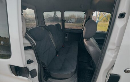 Peugeot Partner II рестайлинг 2, 2010 год, 350 000 рублей, 19 фотография
