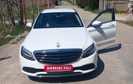 Mercedes-Benz C-Класс, 2019 год, 3 250 000 рублей, 6 фотография