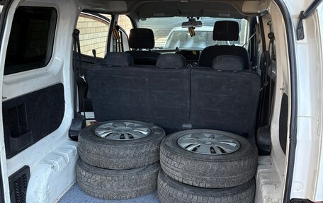 Nissan NV200, 2011 год, 1 240 000 рублей, 14 фотография