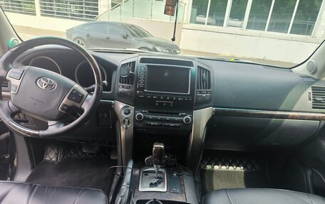 Toyota Land Cruiser 200, 2008 год, 2 650 000 рублей, 7 фотография