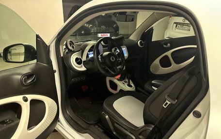 Smart Fortwo III, 2018 год, 1 210 000 рублей, 5 фотография