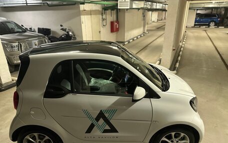 Smart Fortwo III, 2018 год, 1 210 000 рублей, 13 фотография
