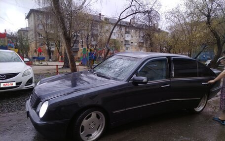 Mercedes-Benz E-Класс, 2001 год, 650 000 рублей, 3 фотография