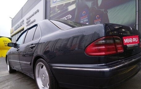 Mercedes-Benz E-Класс, 2001 год, 650 000 рублей, 2 фотография