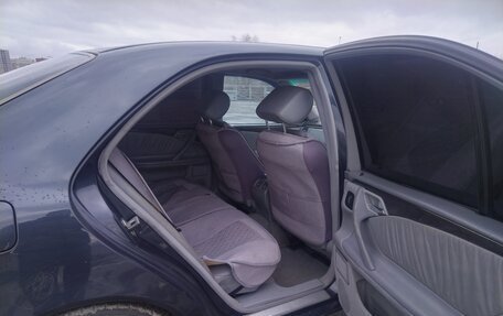 Mercedes-Benz E-Класс, 2001 год, 650 000 рублей, 6 фотография