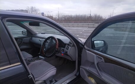 Mercedes-Benz E-Класс, 2001 год, 650 000 рублей, 4 фотография