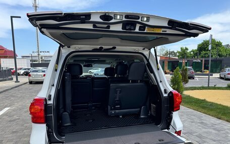 Toyota Land Cruiser 200, 2014 год, 5 250 000 рублей, 32 фотография