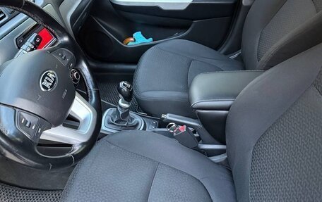 KIA Rio III рестайлинг, 2014 год, 990 000 рублей, 6 фотография