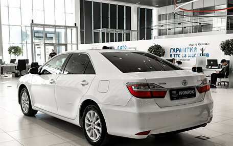 Toyota Camry, 2015 год, 1 550 000 рублей, 11 фотография