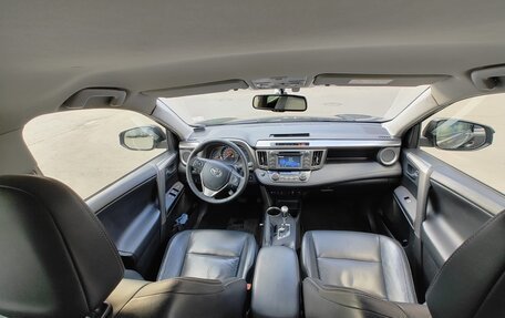 Toyota RAV4, 2015 год, 2 450 000 рублей, 8 фотография
