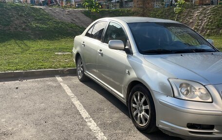Toyota Avensis III рестайлинг, 2003 год, 505 000 рублей, 2 фотография