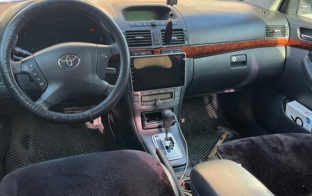 Toyota Avensis III рестайлинг, 2003 год, 505 000 рублей, 4 фотография