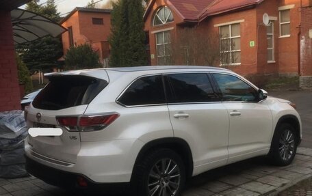 Toyota Highlander III, 2014 год, 2 750 000 рублей, 4 фотография