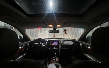 Infiniti QX70, 2013 год, 1 900 000 рублей, 6 фотография