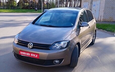 Volkswagen Golf Plus II, 2011 год, 870 000 рублей, 6 фотография