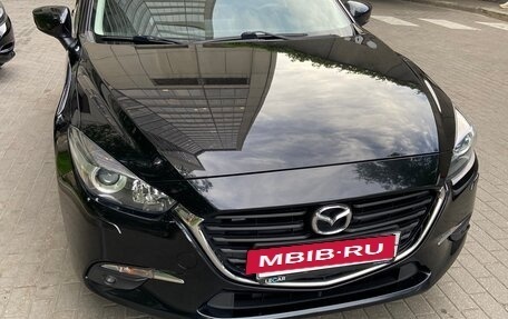 Mazda 3, 2018 год, 1 720 000 рублей, 2 фотография