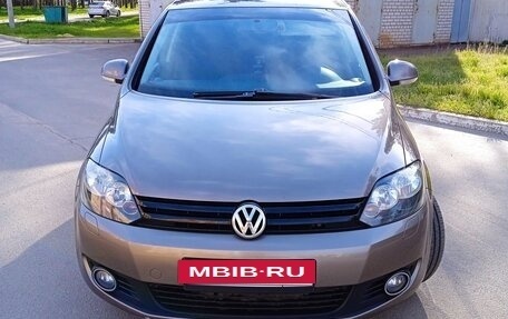 Volkswagen Golf Plus II, 2011 год, 870 000 рублей, 3 фотография