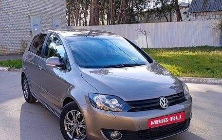 Volkswagen Golf Plus II, 2011 год, 870 000 рублей, 2 фотография