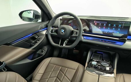 BMW 5 серия, 2024 год, 8 990 000 рублей, 10 фотография