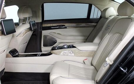 Genesis G90 I рестайлинг, 2017 год, 3 900 000 рублей, 8 фотография