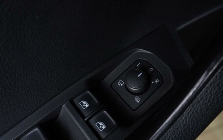 Skoda Karoq I, 2020 год, 2 399 000 рублей, 12 фотография