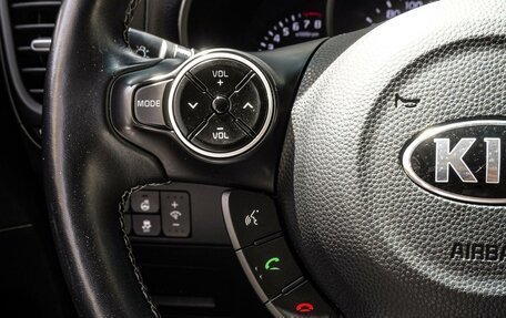 KIA Soul II рестайлинг, 2019 год, 1 820 000 рублей, 14 фотография