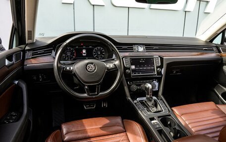Volkswagen Passat B8 рестайлинг, 2017 год, 2 250 000 рублей, 6 фотография