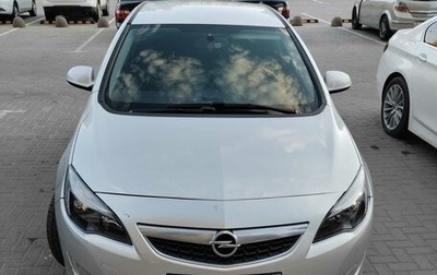 Opel Astra J, 2012 год, 730 000 рублей, 1 фотография