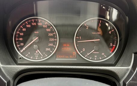 BMW 3 серия, 2010 год, 2 100 000 рублей, 14 фотография