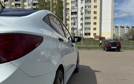 Hyundai Solaris II рестайлинг, 2014 год, 1 040 000 рублей, 5 фотография