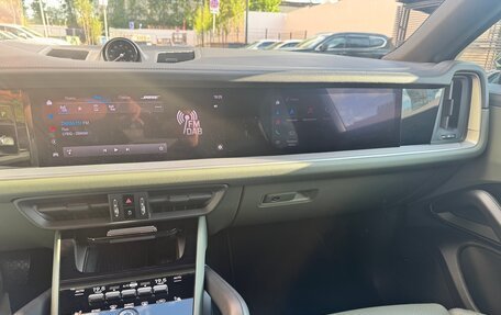 Porsche Cayenne III, 2024 год, 16 000 000 рублей, 17 фотография