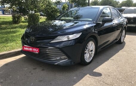 Toyota Camry, 2019 год, 2 750 000 рублей, 2 фотография
