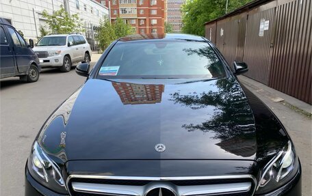 Mercedes-Benz E-Класс, 2019 год, 4 260 000 рублей, 31 фотография