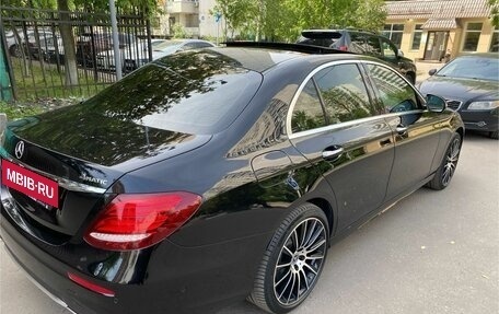 Mercedes-Benz E-Класс, 2019 год, 4 260 000 рублей, 30 фотография