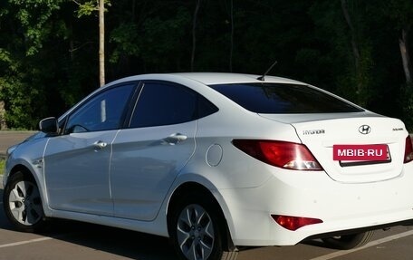 Hyundai Solaris II рестайлинг, 2015 год, 1 100 000 рублей, 5 фотография