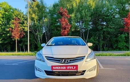 Hyundai Solaris II рестайлинг, 2015 год, 1 100 000 рублей, 21 фотография