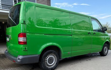 Volkswagen Transporter T5 рестайлинг, 2011 год, 1 300 000 рублей, 3 фотография