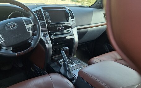 Toyota Land Cruiser 200, 2012 год, 3 499 000 рублей, 8 фотография