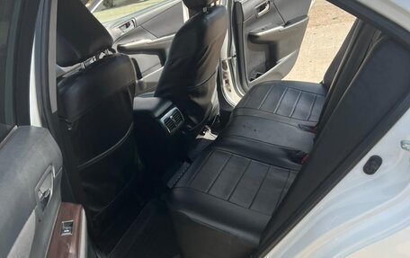 Toyota Camry, 2015 год, 2 200 000 рублей, 4 фотография