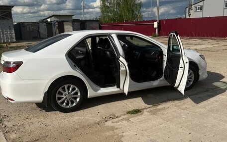 Toyota Camry, 2015 год, 2 200 000 рублей, 6 фотография