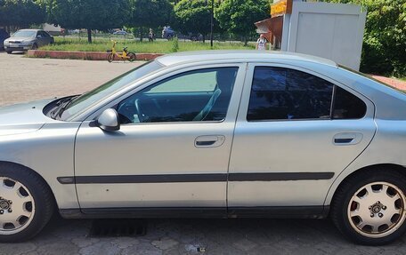Volvo S60 III, 2001 год, 370 000 рублей, 3 фотография
