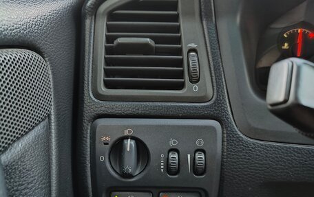 Volvo S60 III, 2001 год, 370 000 рублей, 13 фотография