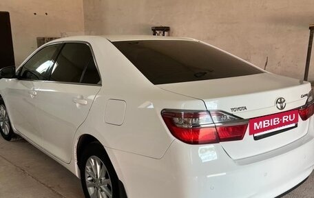 Toyota Camry, 2015 год, 2 200 000 рублей, 7 фотография
