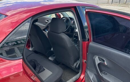 Volkswagen Polo VI (EU Market), 2011 год, 1 000 000 рублей, 17 фотография
