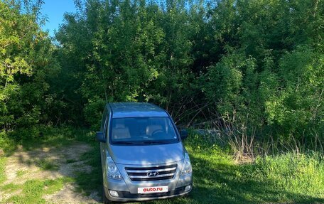 Hyundai H-1 II рестайлинг, 2016 год, 2 000 000 рублей, 5 фотография