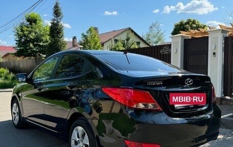 Hyundai Solaris II рестайлинг, 2015 год, 1 170 000 рублей, 2 фотография
