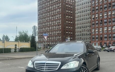 Mercedes-Benz S-Класс, 2008 год, 2 050 000 рублей, 1 фотография