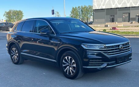 Volkswagen Touareg III, 2021 год, 5 790 000 рублей, 2 фотография