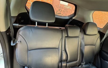 Mitsubishi Outlander III рестайлинг 3, 2010 год, 1 400 000 рублей, 15 фотография